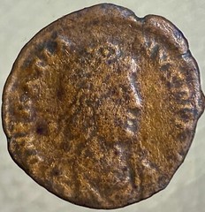 Ancient Roman Coin 378-383 AD Gratianus 1600 Years Old Kneeling Female Genuine