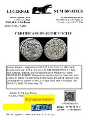 *Lucernae* Magnentius Maiorina FELICITAS REIPVBLICE – A / TRP (5188) Trier 350