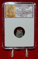 Ancient Roman Empire Coin CONSTANTIUS II Roman Soldier Spearing Fallen Horseman