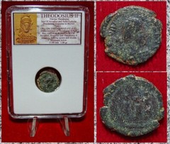 Ancient Roman Empire Coin Of THEODOSIUS II Three Emperors With Spears Shields
