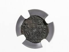 Constantine II Roman Empire AE4 BI Nummus AD 337 NGC Ch AU Soldiers Standards