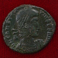 Ancient Roman Empire Coin CONSTANTIUS II Roman Soldier Spearing Fallen Horseman