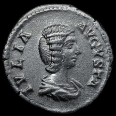 JULIJA DOMNA NGC XF ROMAN COINS, AD 193-217. AR Denarius. A937