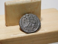 Roman Imperial Constantine I, AE 3, Sarmatia Devicta rev.