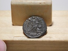 Roman Imperial Constantine I, AE 3, Sarmatia Devicta rev.