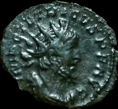 Tetricus I AUGUSTUS 271 -274 AD . ROMAN IMPERIAL . High grade