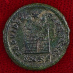 Ancient Roman Empire Coin CONSTANTINE THE GREAT Campgate Nicomedia Mint