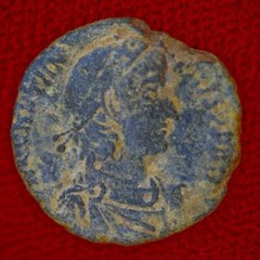Ancient Roman Empire Coin CONSTANTIUS II Roman Soldier Spearing Fallen Horseman
