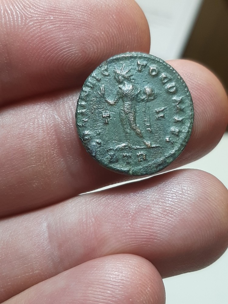 Lot ROMAN COIN Constantine I Follis 317 Treveri Bronze BB+++