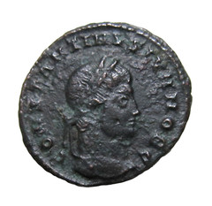CONSTANTINE II, AS CAESAR,.317-337 AD. AE 19. SISCIA MINT. CAMP-GATE REVERSE.