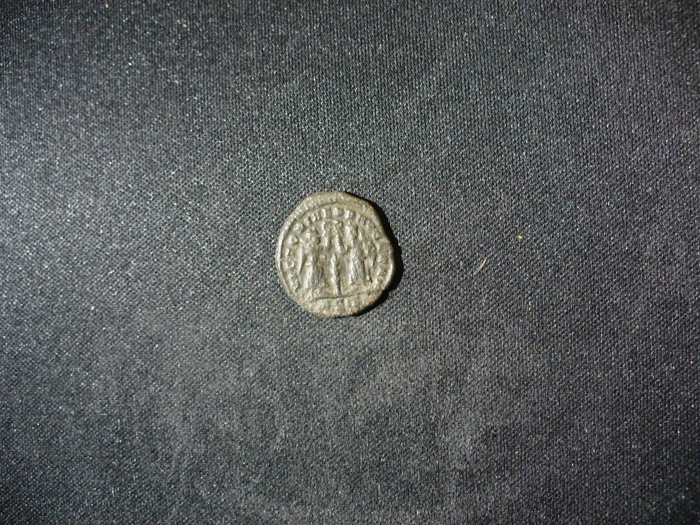 Ancient Roman Constantine II Diadem Draped 2 Victories AE 337-361 AD Coin