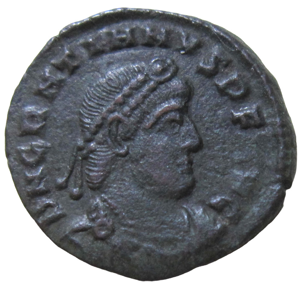AE 3. GRATIAN, 367-383 AD. SISCIA MINT. EMPEROR DRAGGING CAPTIVE REVERSE.