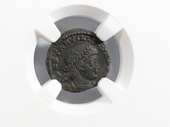 Constantine II Roman Empire AE4 BI Nummus AD 337 NGC Ch AU Soldiers Standards