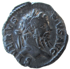 SEPTIMIUS SEVERUS, 193-211 AD. SILVER DENARIUS. JUPITER & TWO CHILDREN REVERSE.
