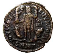 LICINIUS I, 308-324 AD. AE FOLLIS. NICOMEDIA MINT. JUPITER AND CAPTIVE REVERSE
