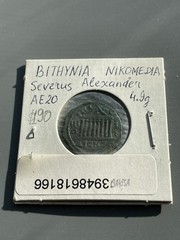 BITHYNIA, NICOMEDIA. AE 20. SEVERUS ALEXANDER, 222-235 AD. Rev: 8 column Temple