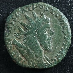Postumus Double Sestertius 260-269 Lugdunum RIC 118 Triumphal arch captives