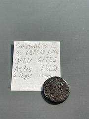 Roman Empire Constantius II AD 337-361 Bi Nummis Camp with open Gate 19 mm 2.78g