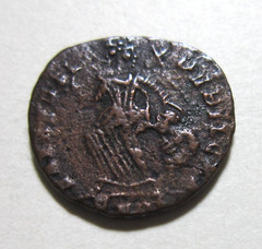 VALENTINIAN II, 375-392 AD. AE 4. CYZICUS MINT. VICTORY AND CAPTIVE REVERSE.