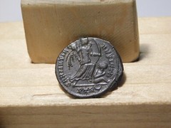 Roman Imperial Constantine I, AE 3, Sarmatia Devicta rev.