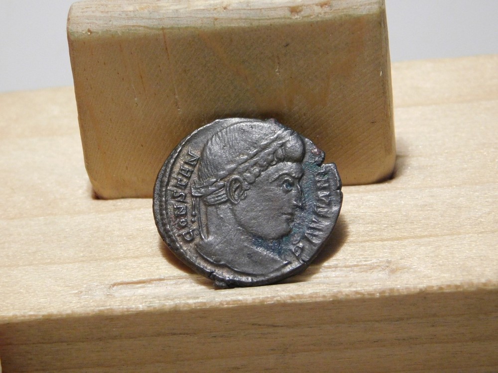 Roman Imperial Constantine I, AE 3, Sarmatia Devicta rev.