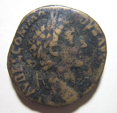BRONZE SESTERTIUS. COMMODUS, 177-192 AD. ROME C. 179 AD. MINERVA REVERSE.
