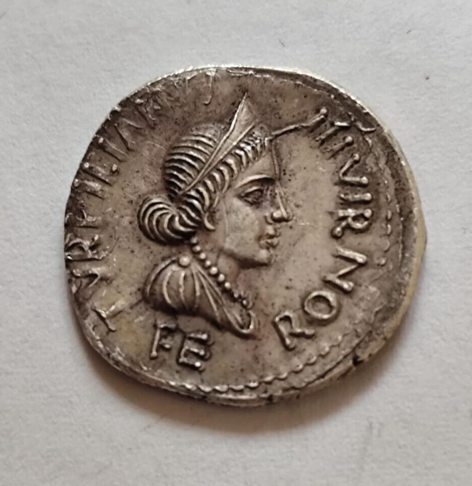 OCTAVIAN 44-27BC DENARIUS