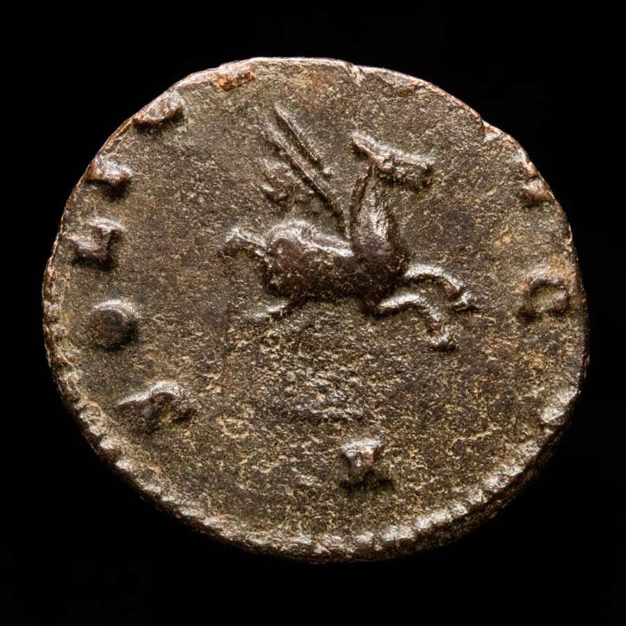 *Lucernae* Gallienus Antoninianus SOLI CONS AVG Pegasus (429) Rome 267-268 AD.