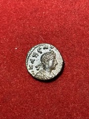 Ancient Roman Imperial Arcadius AE4 (Nummus) 383-408 AD Victory Dragging Captive