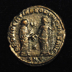 Half Follis Diocletian Rv PROVIDENTIA DEORVM 4.77 grams 23-4mm Antioch AD 305-11