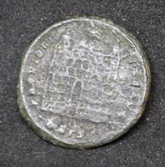 Ancient coin: 332-346 Constantine Follis