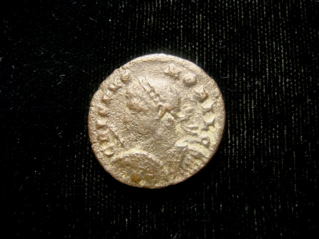 ROMAN EMPIRE CRISPUS, Caesar, AD 317-326. NUMMUS, London. BEAT TRANQLITAS