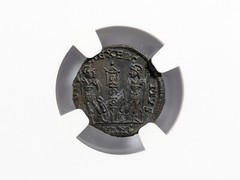 Constantine II Roman Empire AE4 BI Nummus AD 337 NGC Ch AU Soldiers Standards