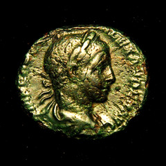 Æ As Emperor Severus Alexander Rv LIBERTAS AVGVSTI 8.64 grs 21-25mm Rome AD 222
