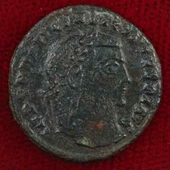 Ancient Roman Empire Coin LICINIUS I Jupiter Holding Victory On Globe Nicomedia