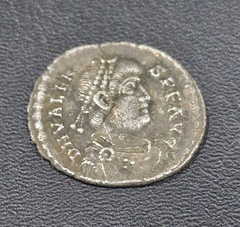 VALENS AR Siliqua EF Treveri mint VRBS ROMA Uncleaned Scarce Denarius RIC 27E