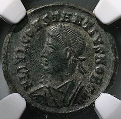 325 NGC XF Constantius II AE3 Nummus Roman Emp Campgate Heraclea (25082403C)