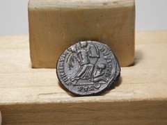 Roman Imperial Constantine I, AE 3, Sarmatia Devicta rev.