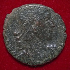 Ancient Roman Empire Coin CONSTANTIUS II Roman Soldier Spearing Fallen Horseman