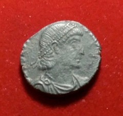 Constantius II. AD 337-361 Nicomedia. Æ Follis Spearing Fallen Horseman FEL TEMP