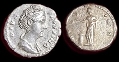 Diva Faustina SR AR Denarius: Pietas