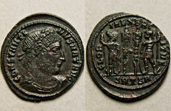 Constantine 335 Rare genuine ancient Roman coin Legion Soldiers spears standards