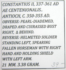 CONSTANTIUS II 337-361 AD. AE CENTENIONALIS. SOLDIER SPEARING HORSEMAN. ANTIOCH.