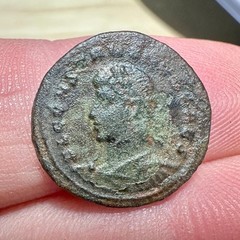 Constans Constantine I One Standard AE Nummis AD 336-337 Constantinople R-36