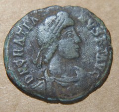 Ancient Rome Gratian 378-383 AD Arles, Nummus 22 mm- Emperor-Victory