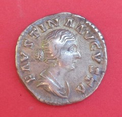 EMPRESS FAUSTINA II (JR.) 128-175AD AR DENARIUS RX Twins Commodus & Antoninus EF