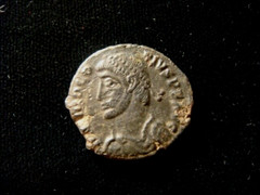 PROCOPIUS, AD 365-366. NUMMUS. Heraclea. REPARATIO FEL TEMP. Chi-Ro.