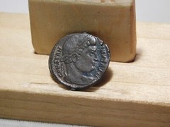 Roman Imperial Constantine I, AE 3, Sarmatia Devicta rev.