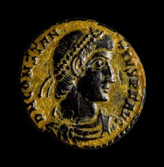 Constantius II. 1/2 centenional. 352-355 d.C. Aquileia. (Ric-201) Spearing Coin