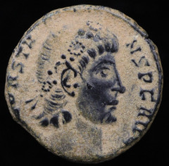 Roman Coin Constans AE Follis GLORIA EXERCITVS Uncertain mint 337-350 AD.